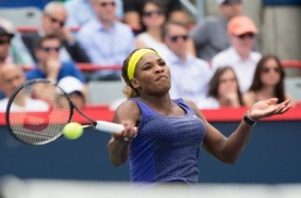 Serena takes on Wozniacki