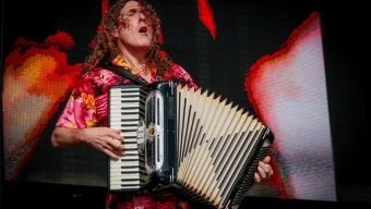 Weird Al hits the right note
